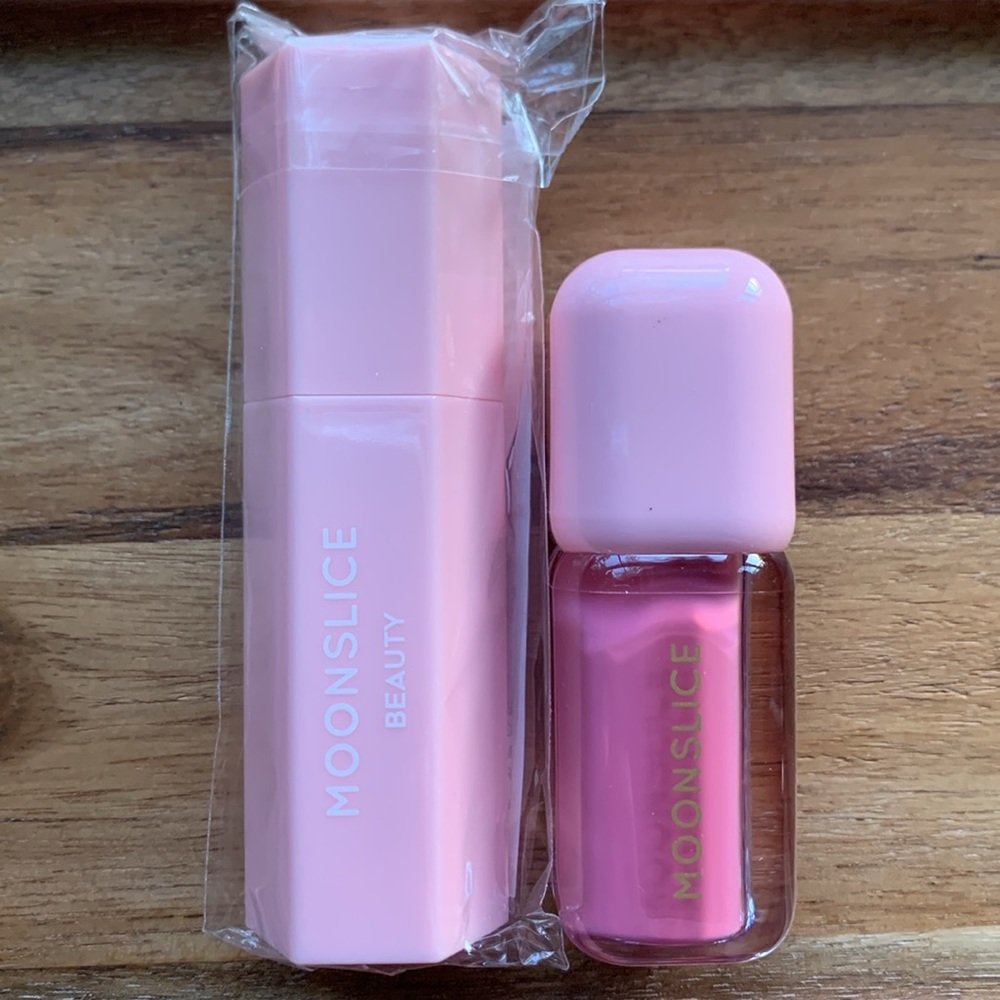 MOONSLICE BEAUTY Duo Liquid Blush & Girly Pop Highlight Stick✨